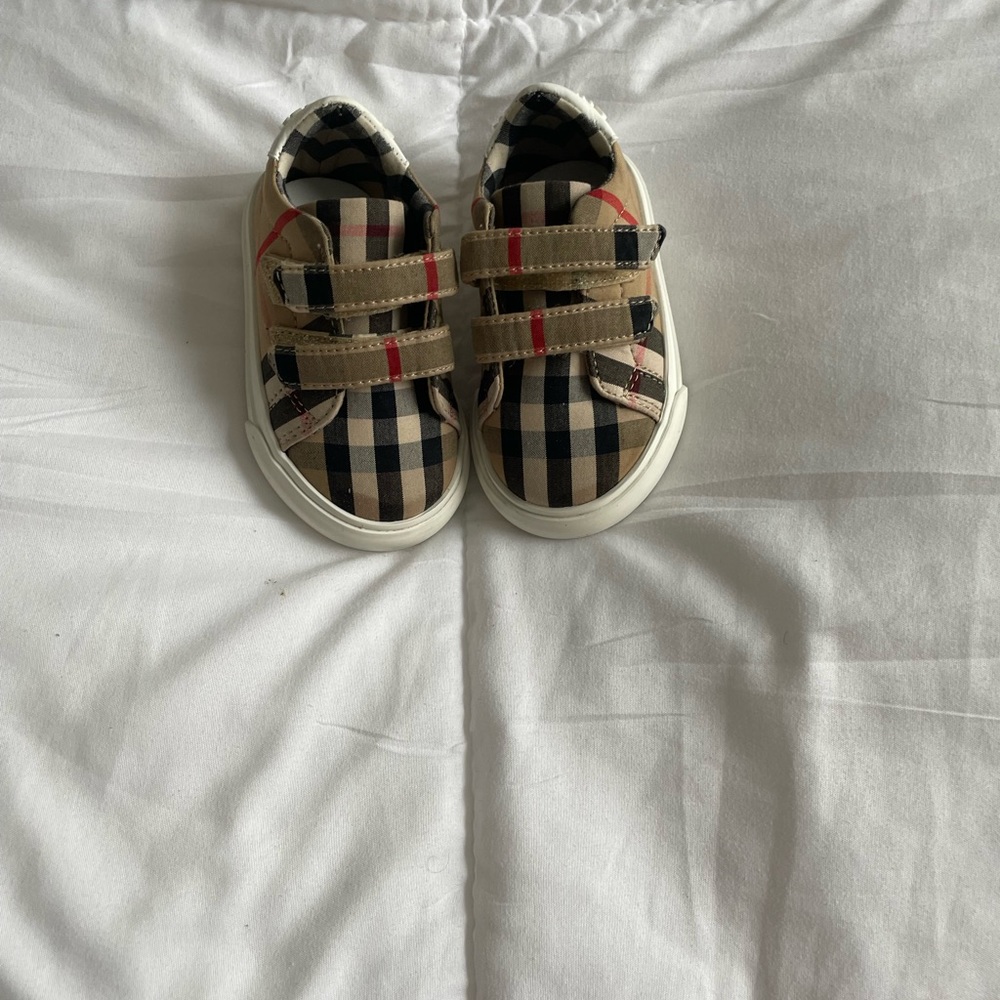 Baby Burberry sneakers